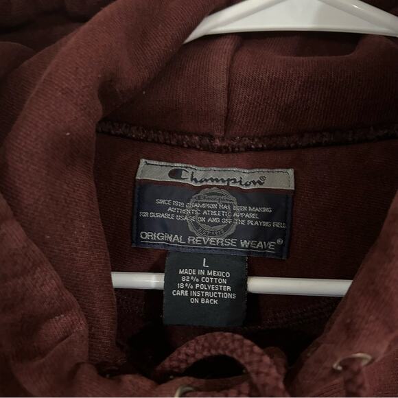 Vintage Champion Xavier University Reverse Weave Sweatshirt - Picture 3 of 9